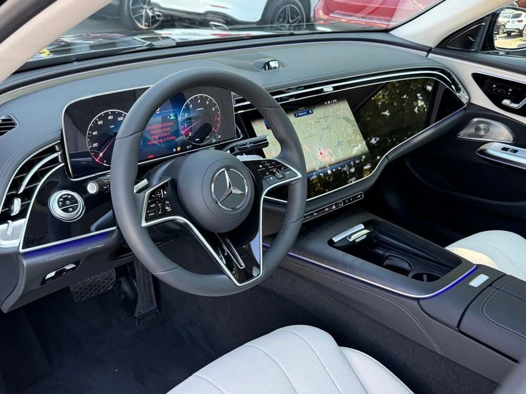 Mercedes-Benz E-Class E 350 RWD Sedan 2027 — side view