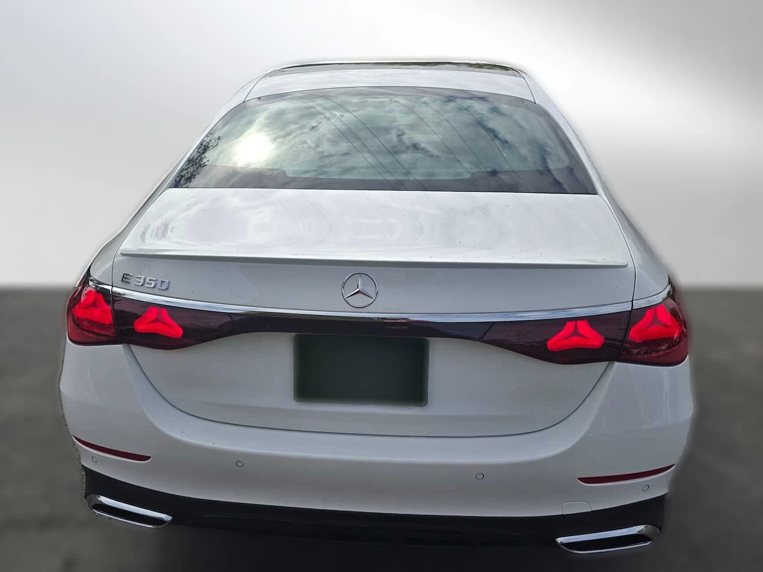 Mercedes-Benz E-Class E 350 RWD Sedan 2026 — side view