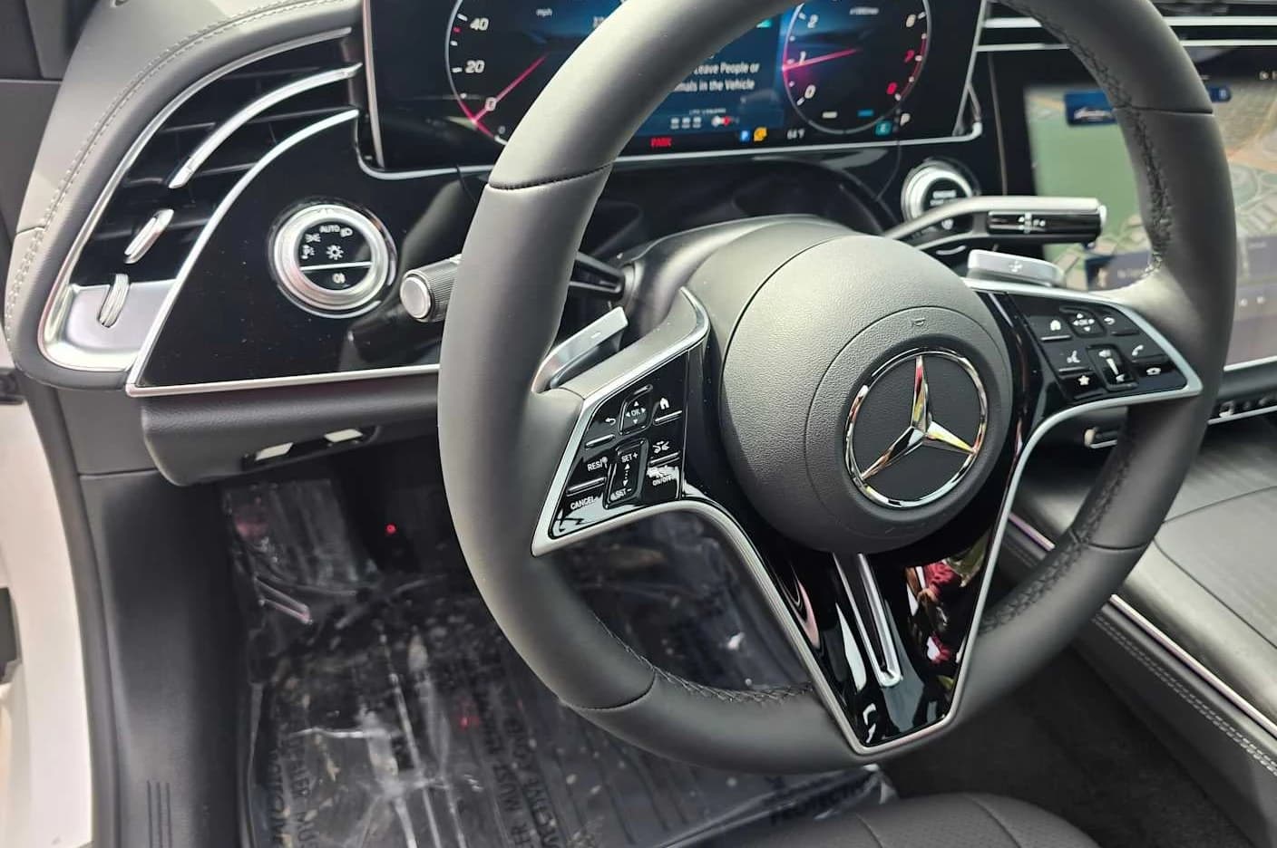 Mercedes-Benz E-Class E 350 RWD Sedan 2026 — side view