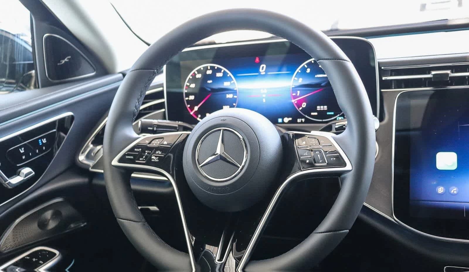 Mercedes-Benz E-Class E 350 RWD Sedan 2027 — side view