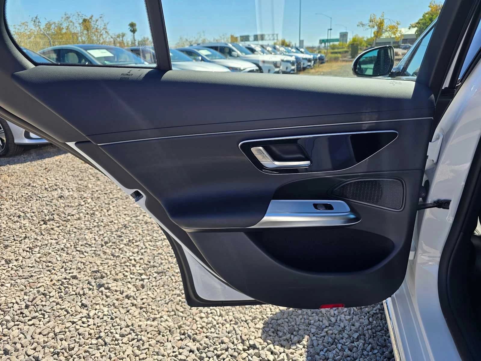 Mercedes-Benz E-Class E 350 RWD Sedan 2027 — side view
