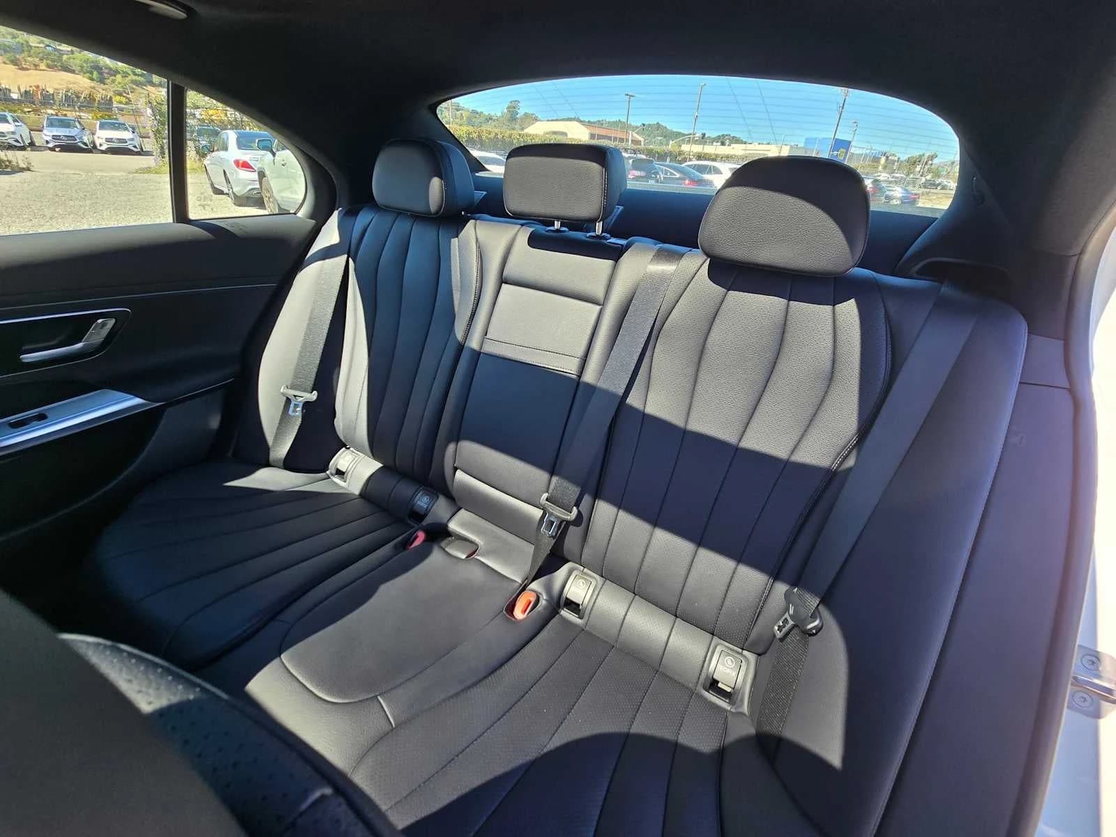 Mercedes-Benz E-Class E 350 RWD Sedan 2027 — side view