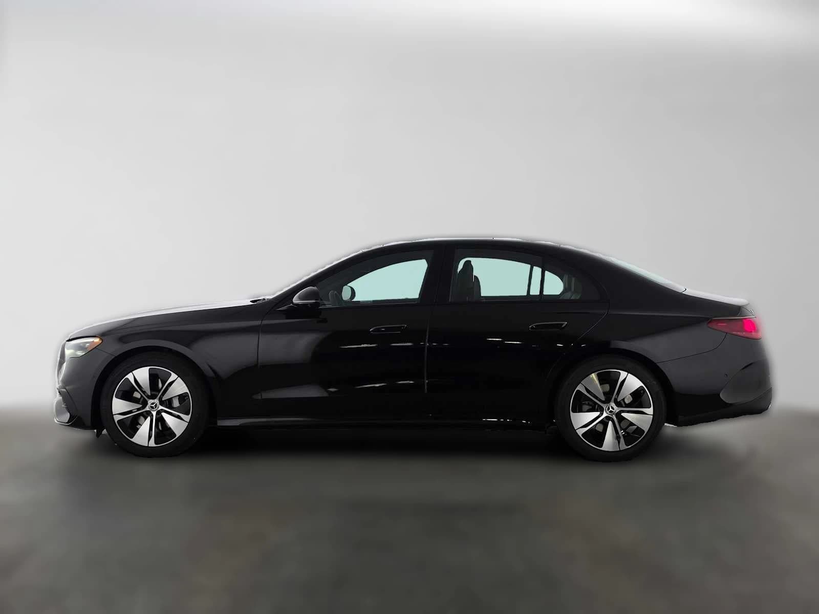 Mercedes-Benz E-Class E 350 RWD Sedan 2027 — side view