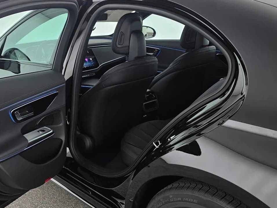 Mercedes-Benz E-Class E 350 RWD Sedan 2027 — side view
