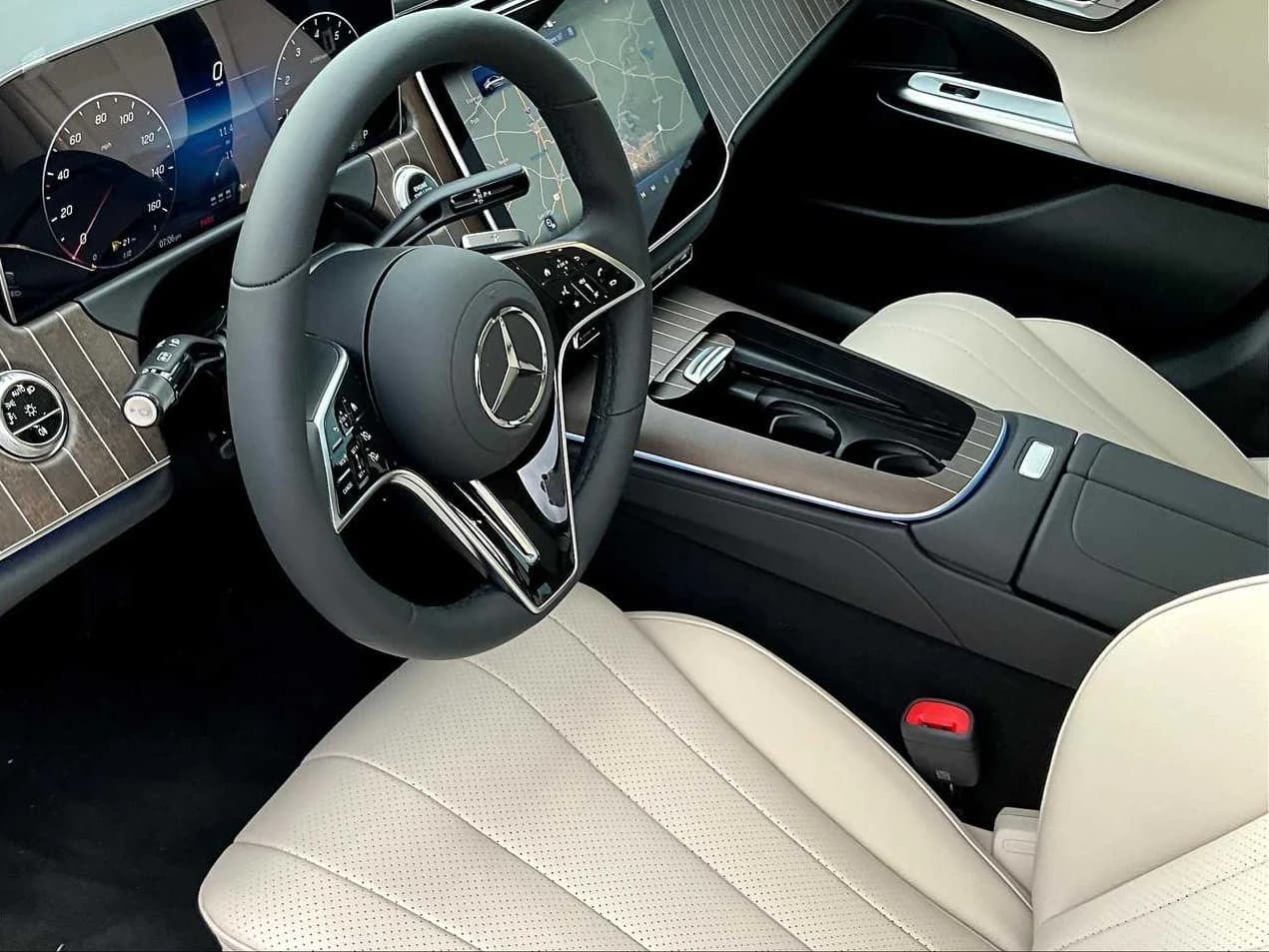 Mercedes-Benz E-Class E 350 RWD Sedan 2025 — side view