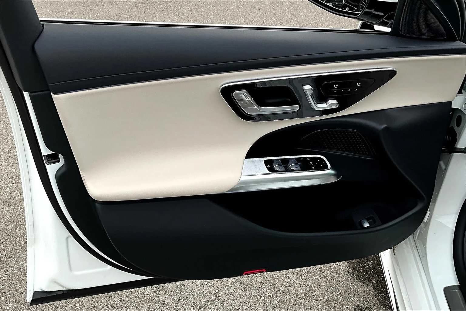 Mercedes-Benz E-Class E 350 RWD Sedan 2025 — side view