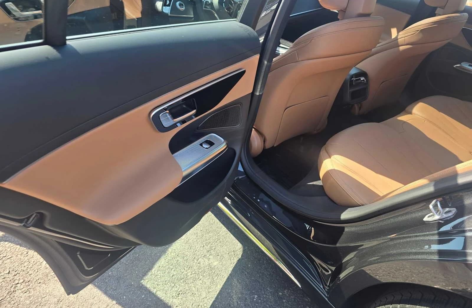Mercedes-Benz E-Class E 350 RWD Sedan 2026 — side view
