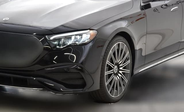 Mercedes-Benz E-Class E 350 RWD Sedan 2026 — side view