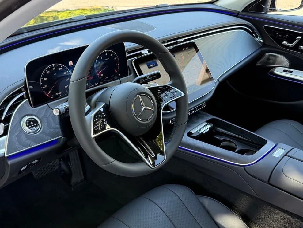 Mercedes-Benz E-Class E 350 RWD Sedan 2026 — side view