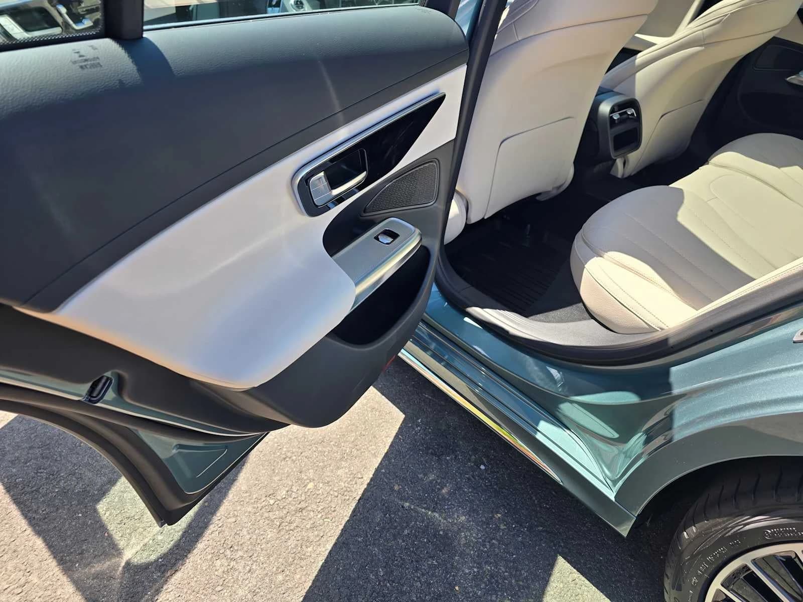 Mercedes-Benz E-Class E 350 RWD Sedan 2026 — side view
