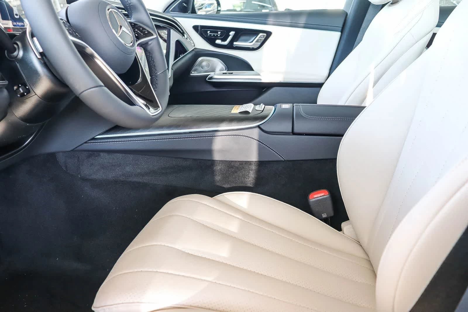 Mercedes-Benz E-Class E 350 RWD Sedan 2027 — side view