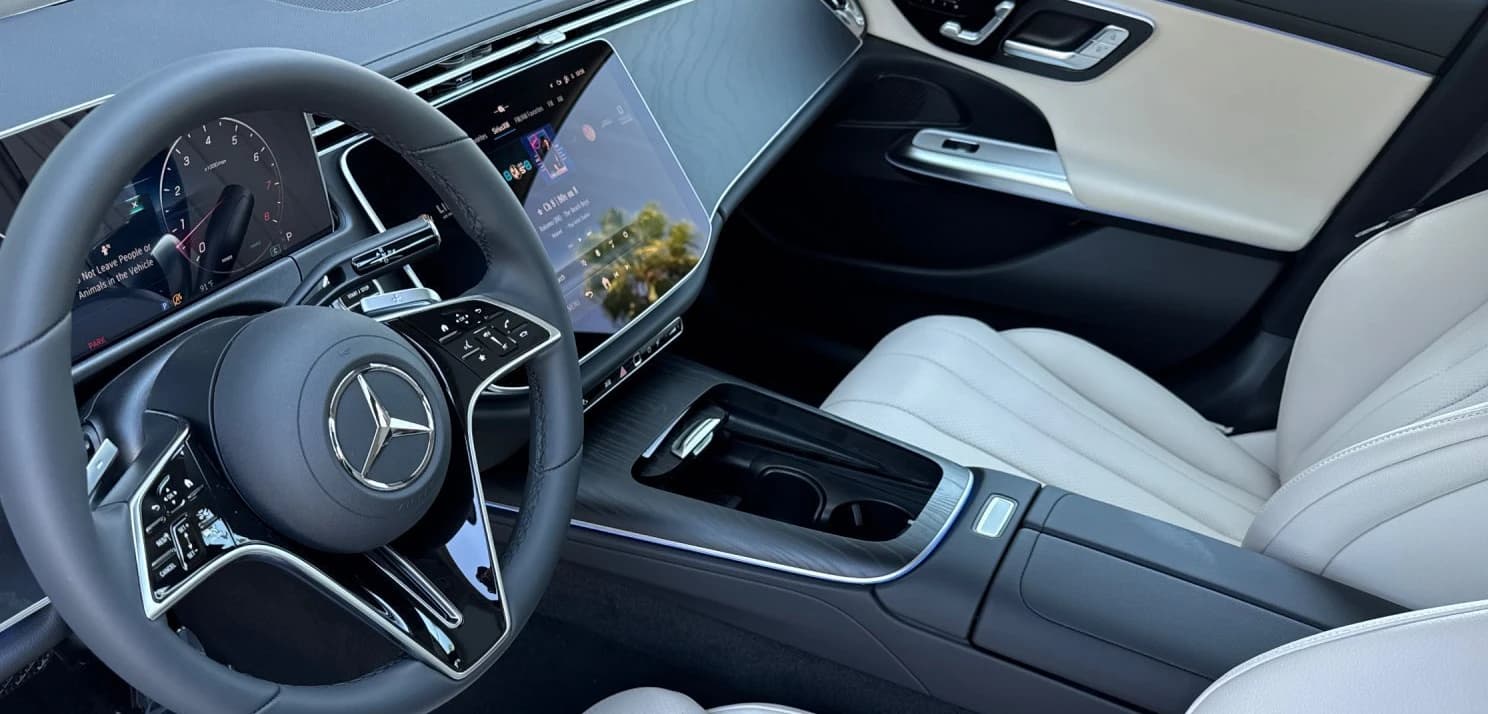 Mercedes-Benz E-Class E 350 RWD Sedan 2027 — side view