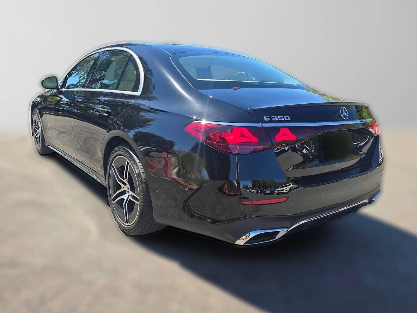Mercedes-Benz E-Class E 350 RWD Sedan 2026 — side view