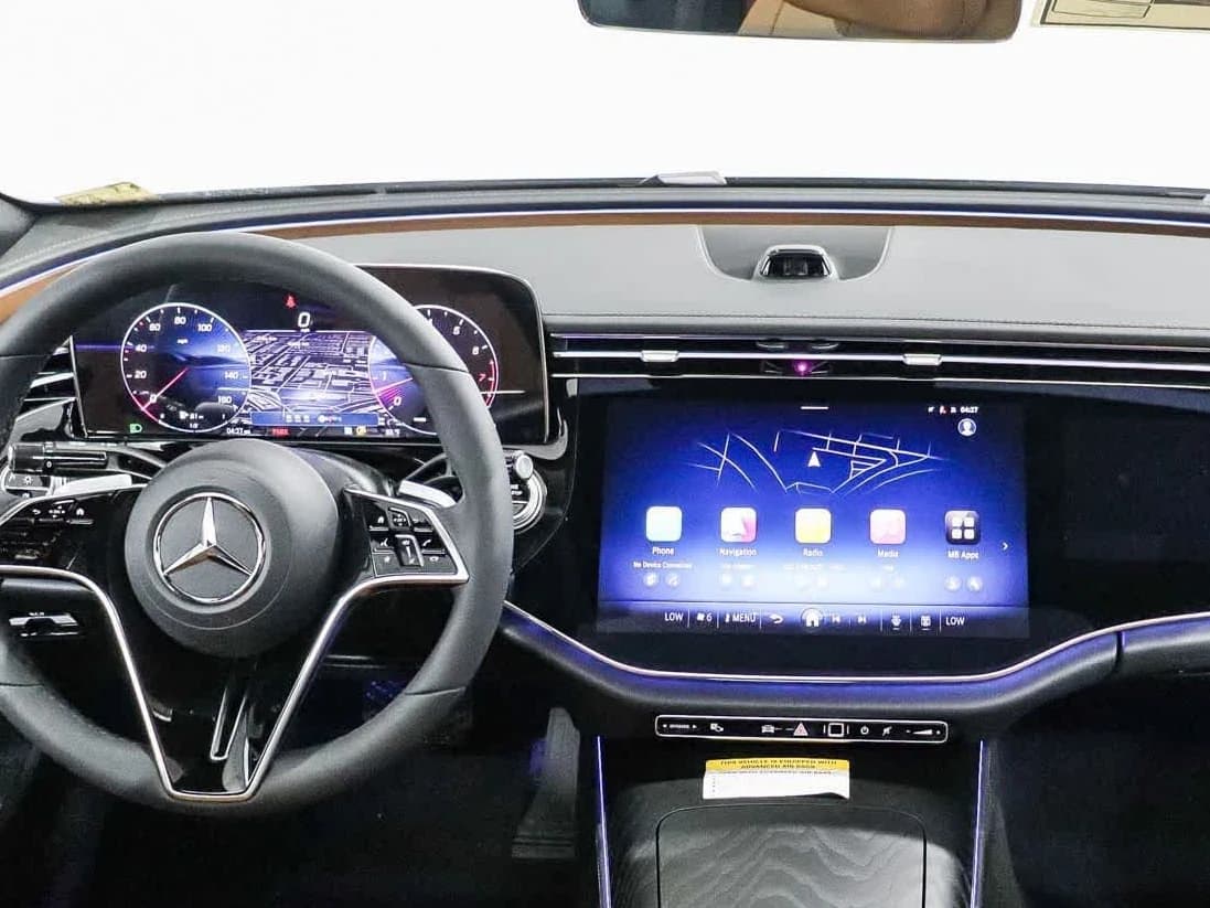 Mercedes-Benz E-Class E 350 RWD Sedan 2026 — side view