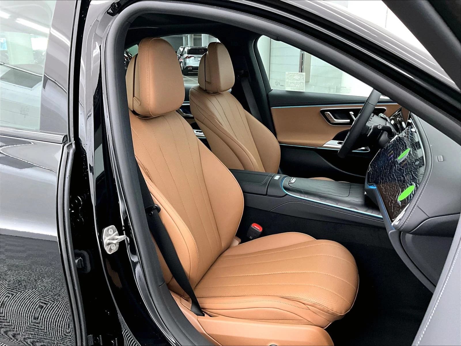 Mercedes-Benz E-Class E 350 RWD Sedan 2027 — side view