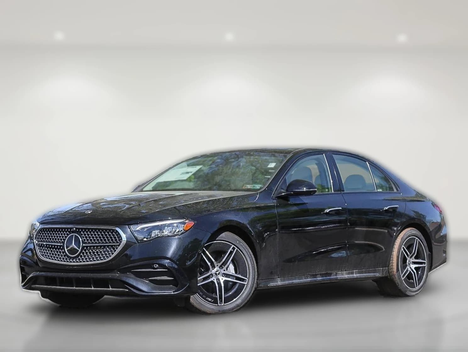 Mercedes-Benz E-Class E 350 4MATIC Sedan 2026 — side view