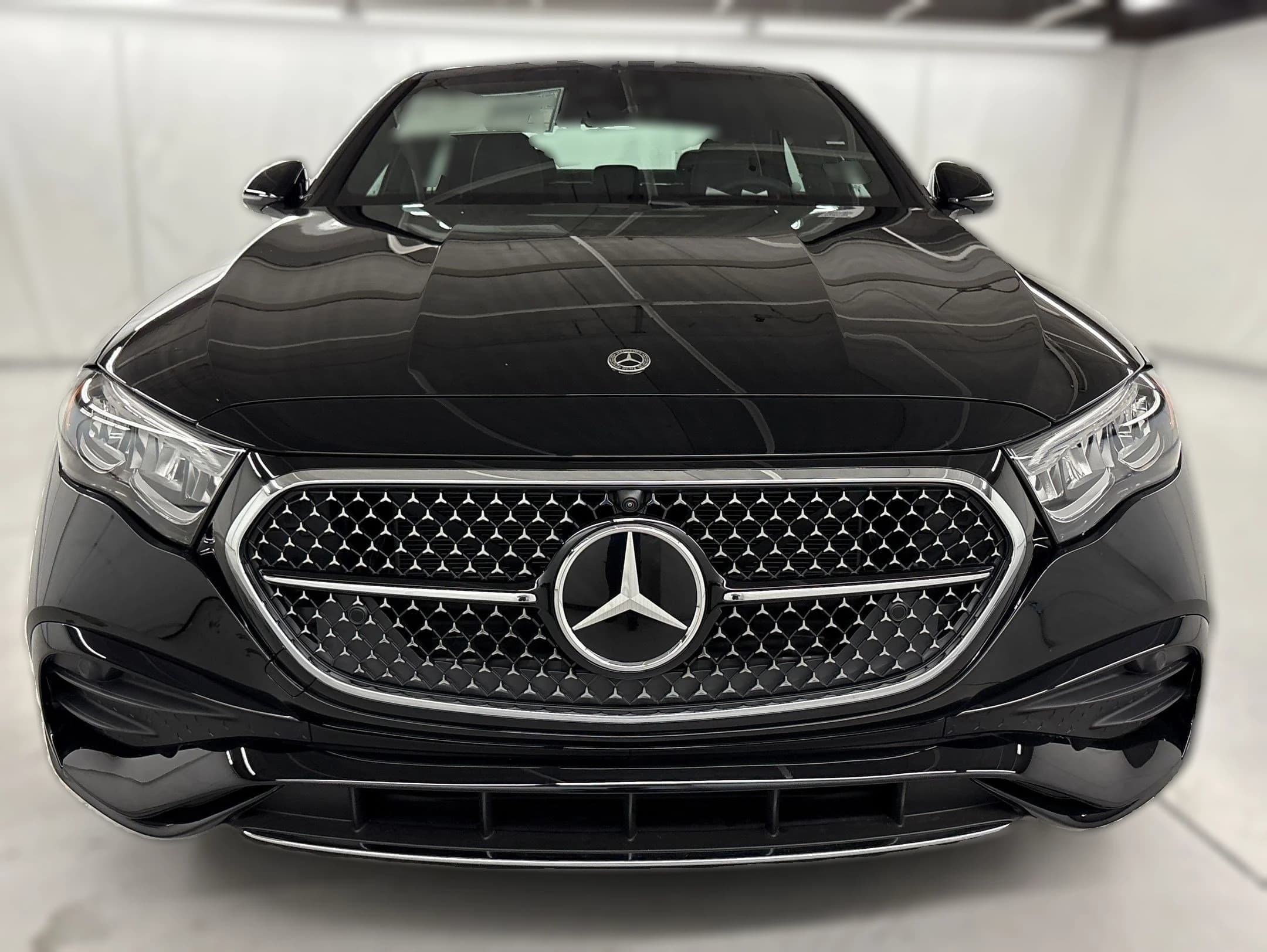 Mercedes-Benz E-Class E 350 4MATIC Sedan 2026 — side view
