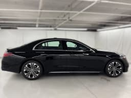 Mercedes-Benz E-Class E 350 4MATIC Sedan 2026 — side view