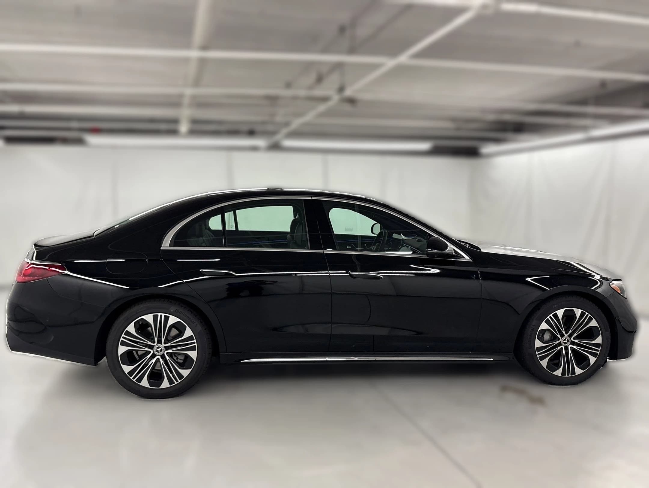 Mercedes-Benz E-Class E 350 4MATIC Sedan 2026 — side view