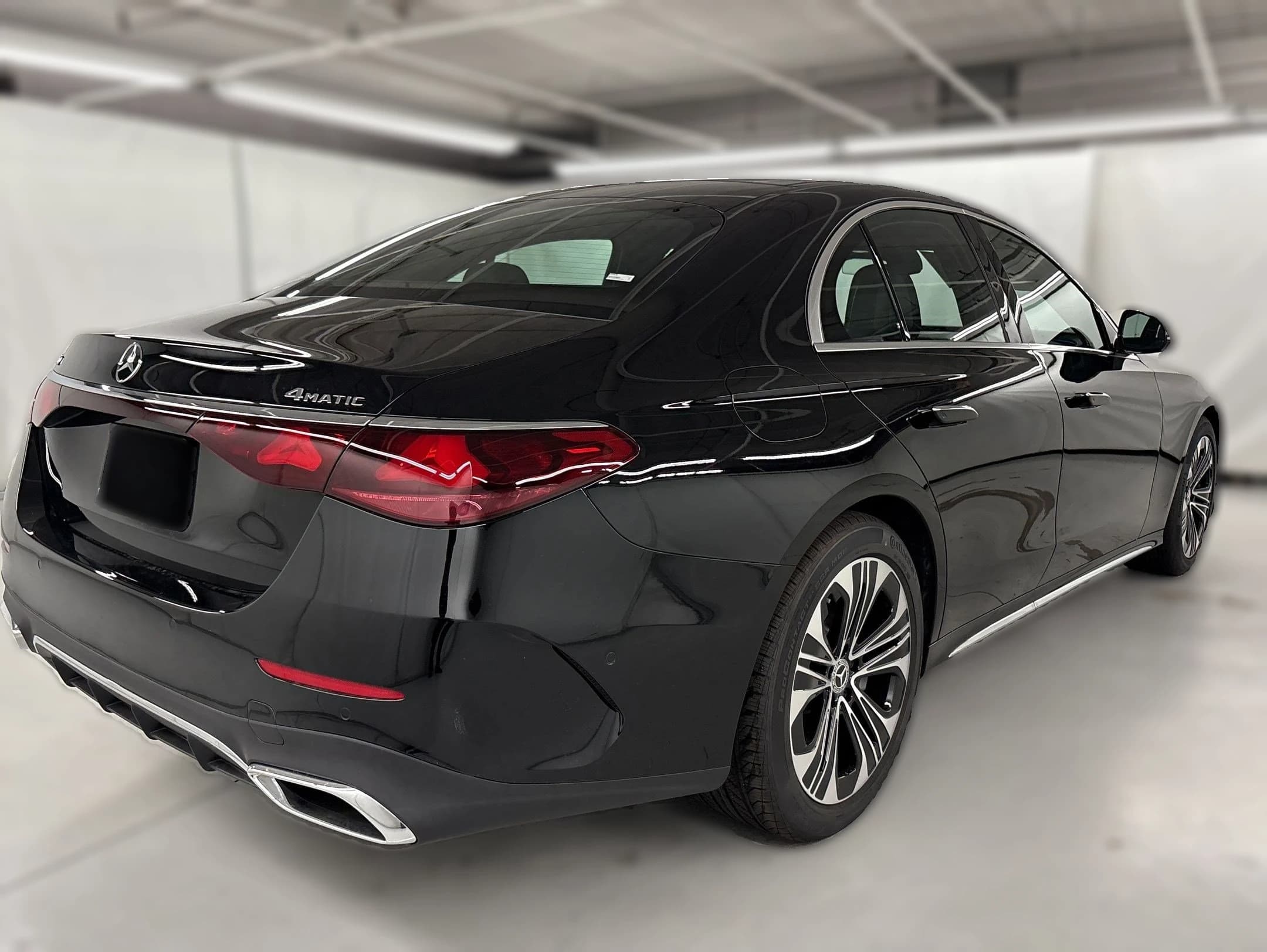 Mercedes-Benz E-Class E 350 4MATIC Sedan 2026 — side view
