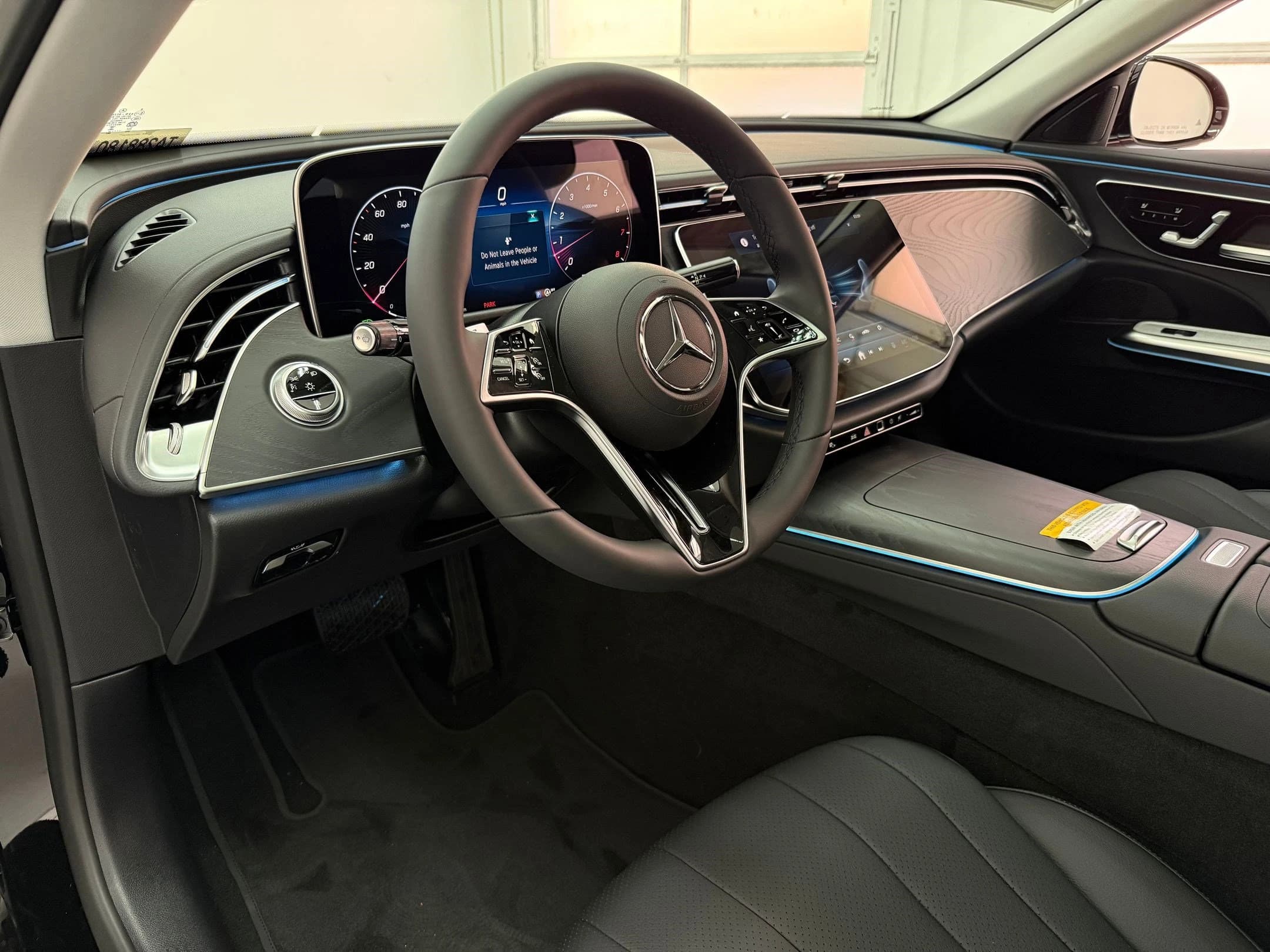 Mercedes-Benz E-Class E 350 4MATIC Sedan 2026 — side view