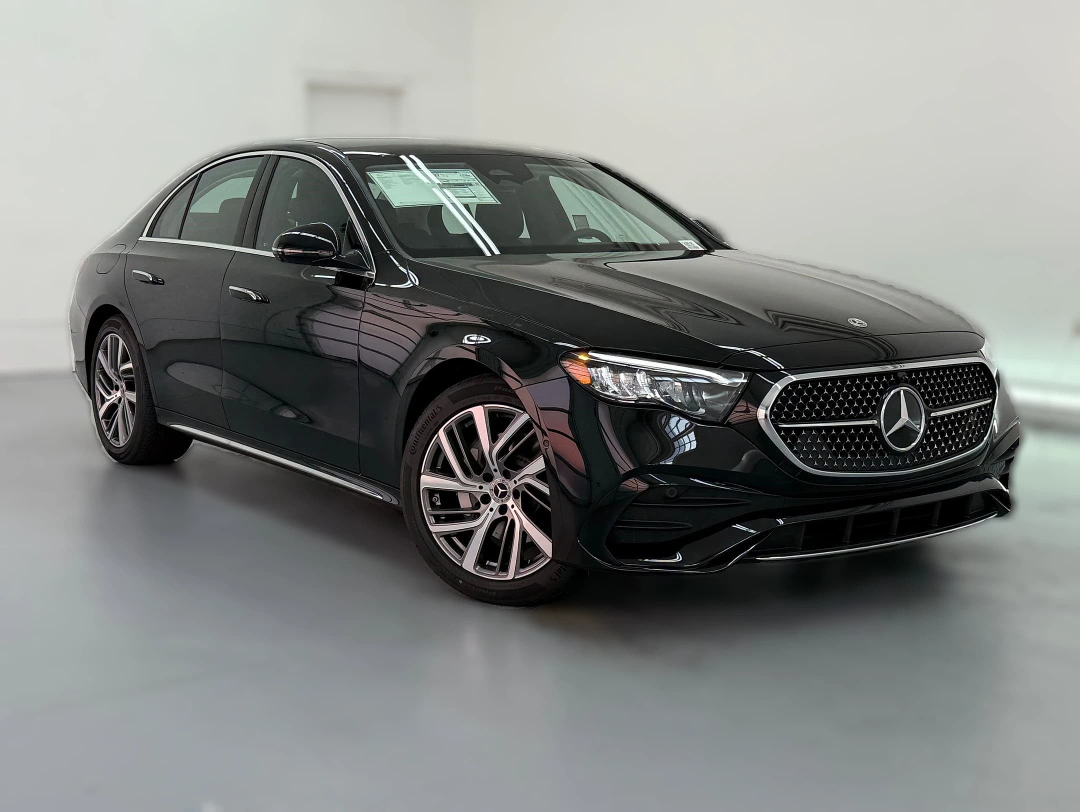 Mercedes-Benz E-Class E 350 4MATIC Sedan 2026 — side view