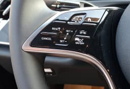 Mercedes-Benz E-Class E 350 4MATIC Sedan 2027 — side view