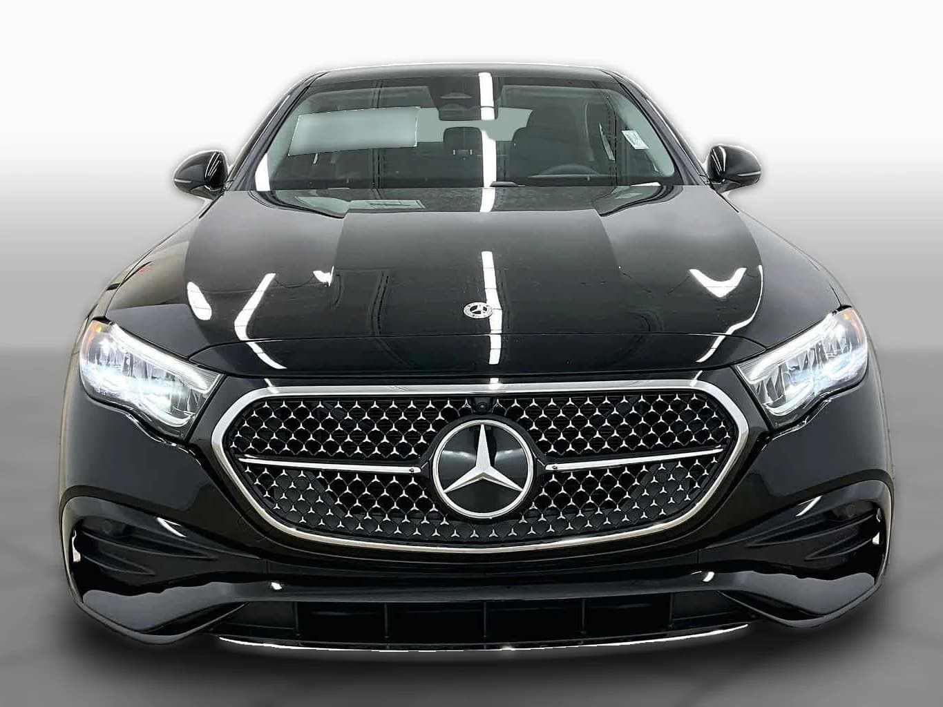 Mercedes-Benz E-Class E 350 4MATIC Sedan 2026 — side view