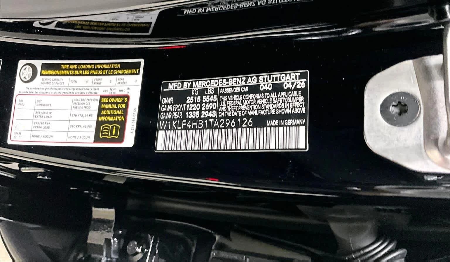 Mercedes-Benz E-Class E 350 4MATIC Sedan 2026 — side view