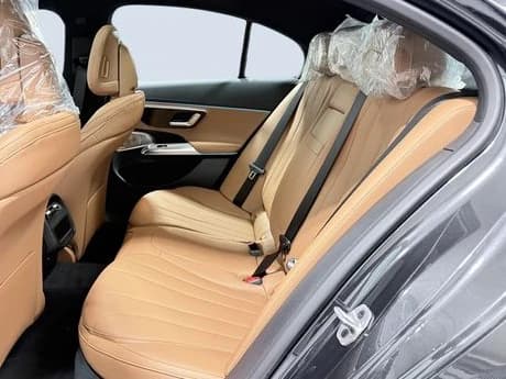Mercedes-Benz E-Class E 350 4MATIC Sedan 2027 — side view