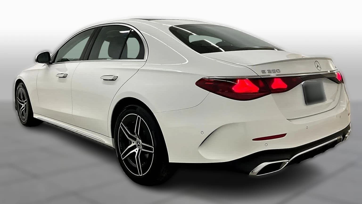 Mercedes-Benz E-Class E 350 4MATIC Sedan 2026 — side view