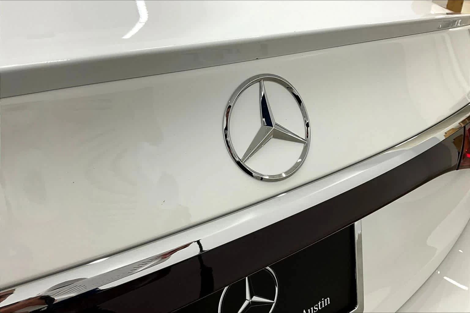 Mercedes-Benz E-Class E 350 4MATIC Sedan 2026 — side view