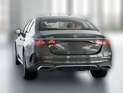 Mercedes-Benz E-Class E 350 4MATIC Sedan 2027 — side view