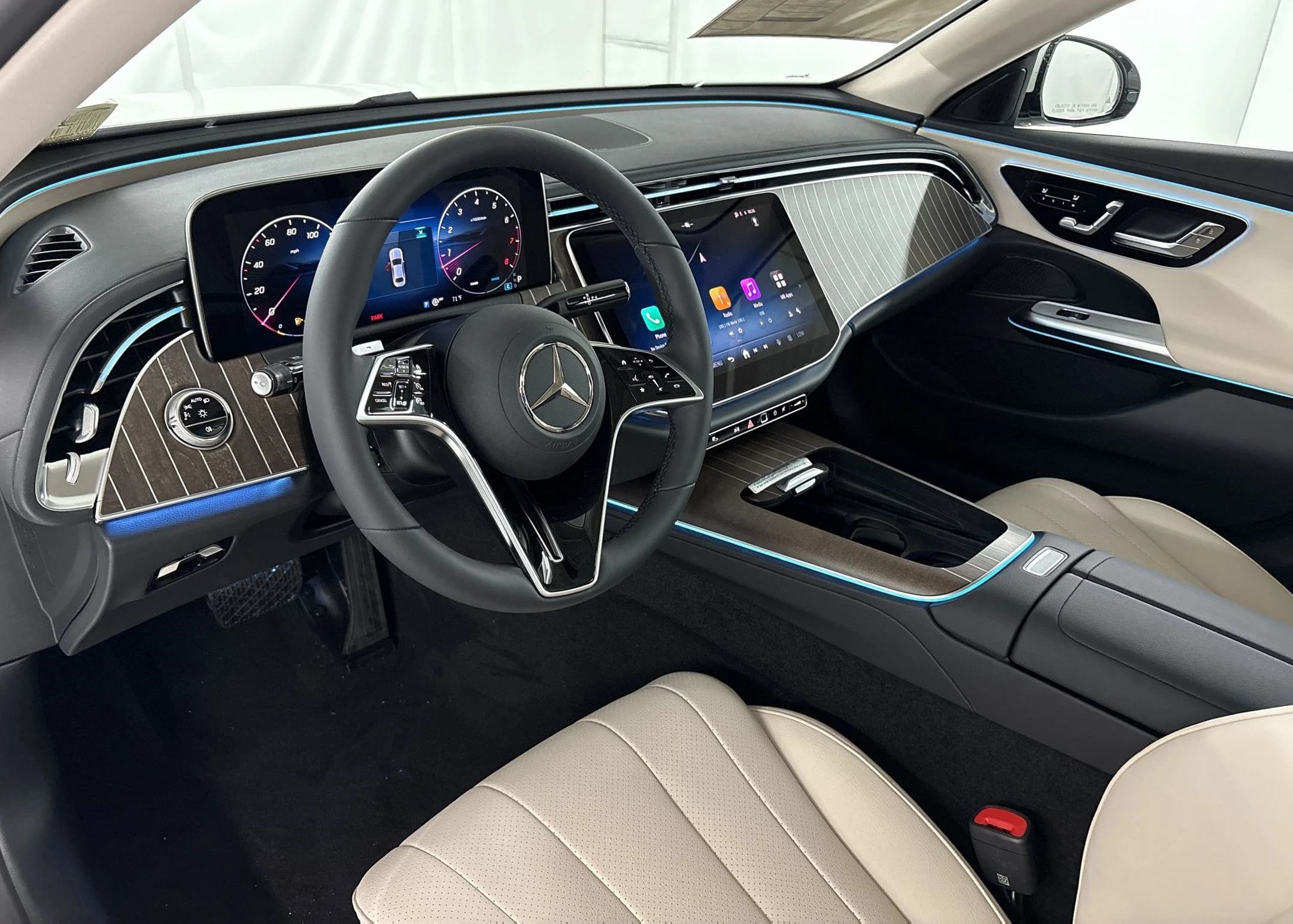 Mercedes-Benz E-Class E 350 4MATIC Sedan 2026 — side view