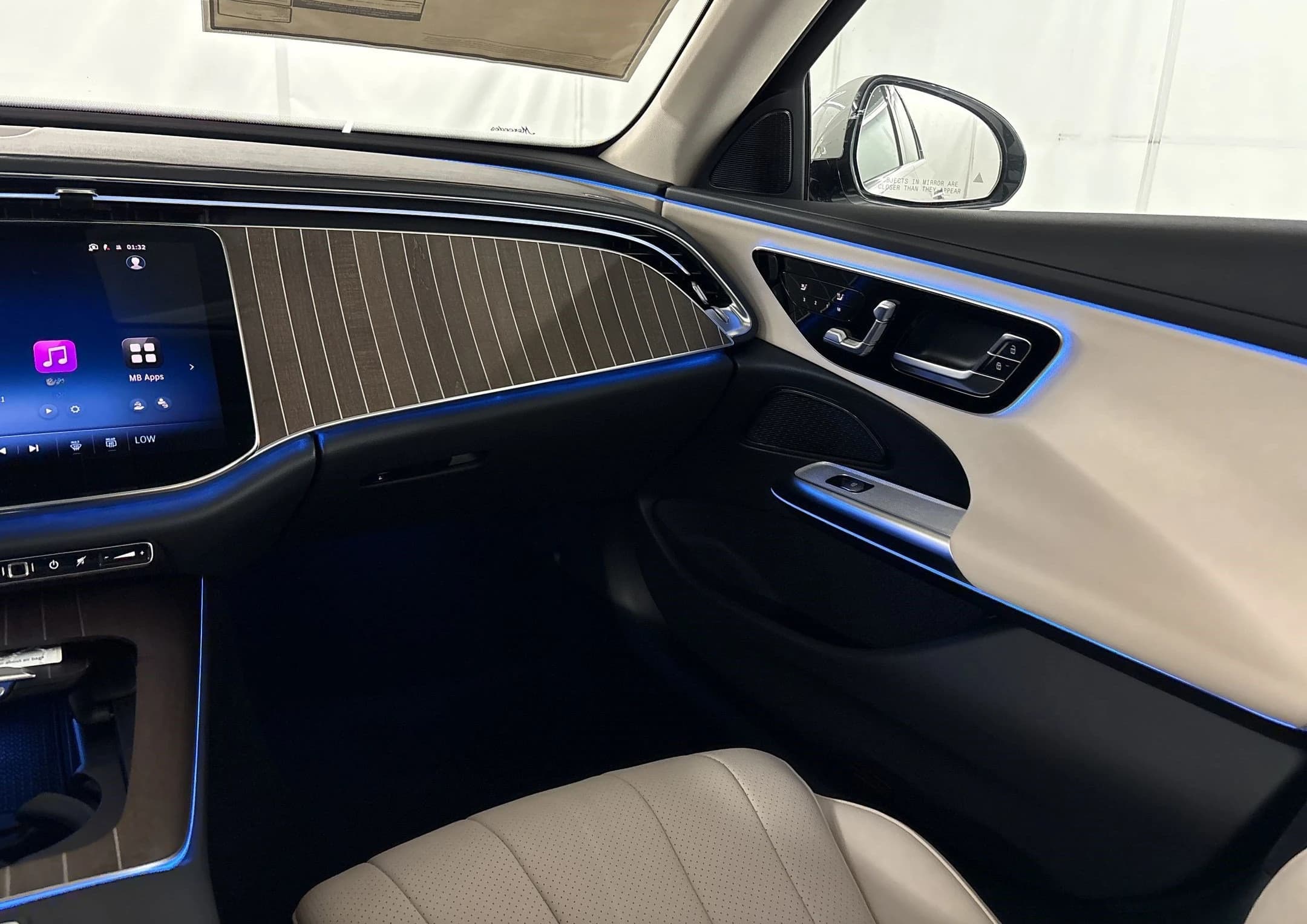 Mercedes-Benz E-Class E 350 4MATIC Sedan 2026 — side view