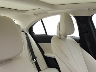Mercedes-Benz E-Class E 350 4MATIC Sedan 2026 — side view