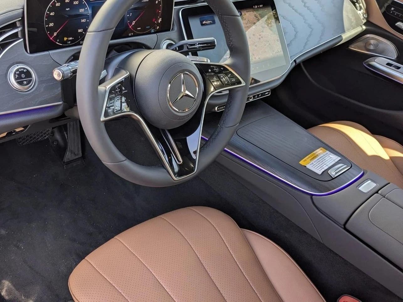 Mercedes-Benz E-Class E 350 4MATIC Sedan 2026 — side view