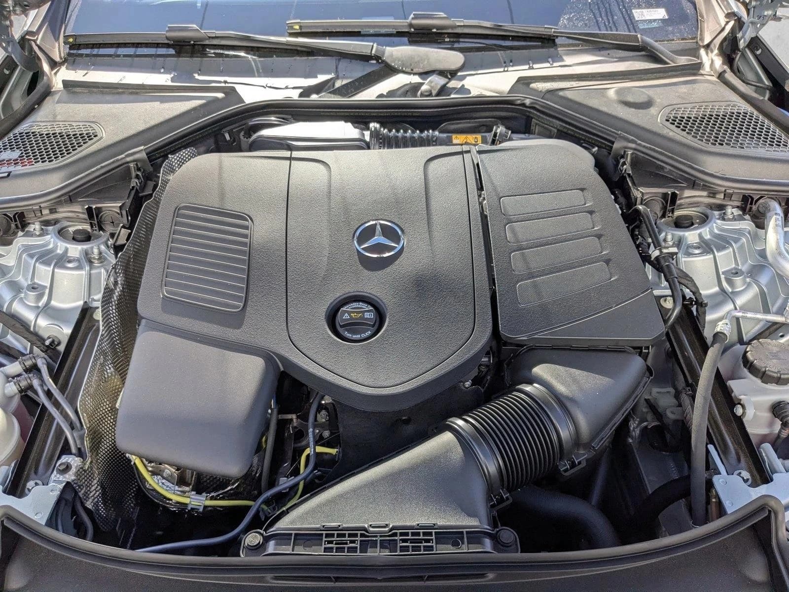 Mercedes-Benz E-Class E 350 4MATIC Sedan 2026 — side view
