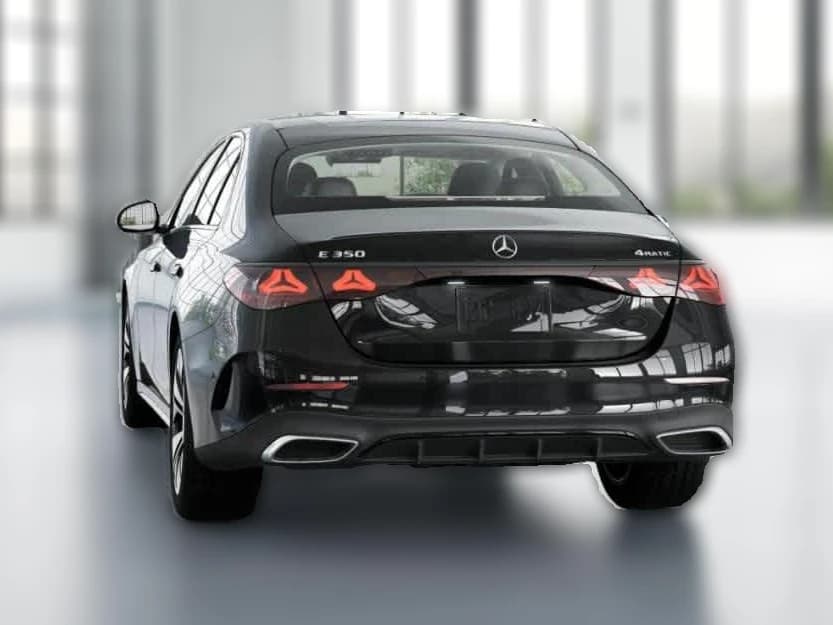 Mercedes-Benz E-Class E 350 4MATIC Sedan 2027 — side view