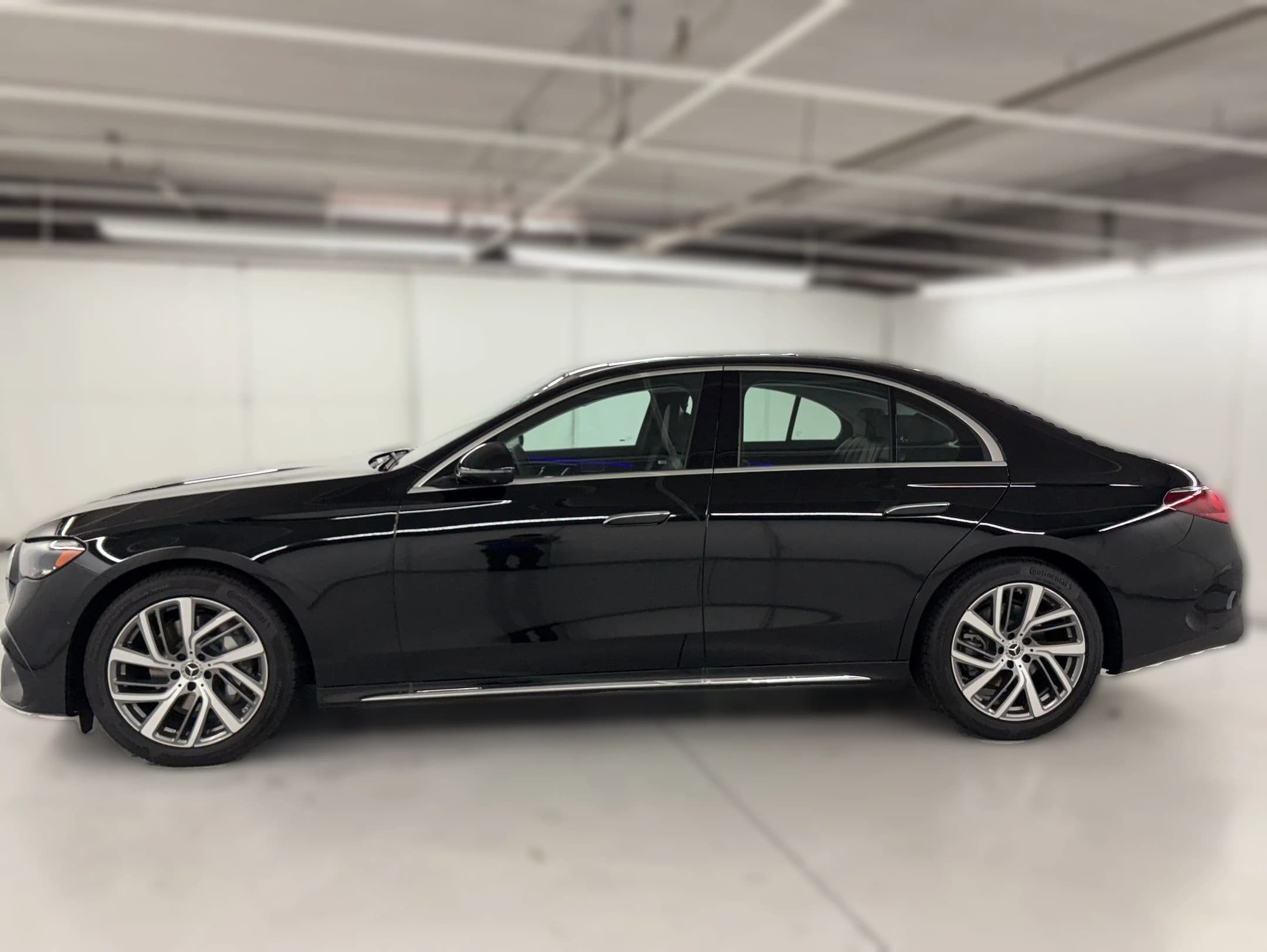 Mercedes-Benz E-Class E 350 4MATIC Sedan 2026 — side view