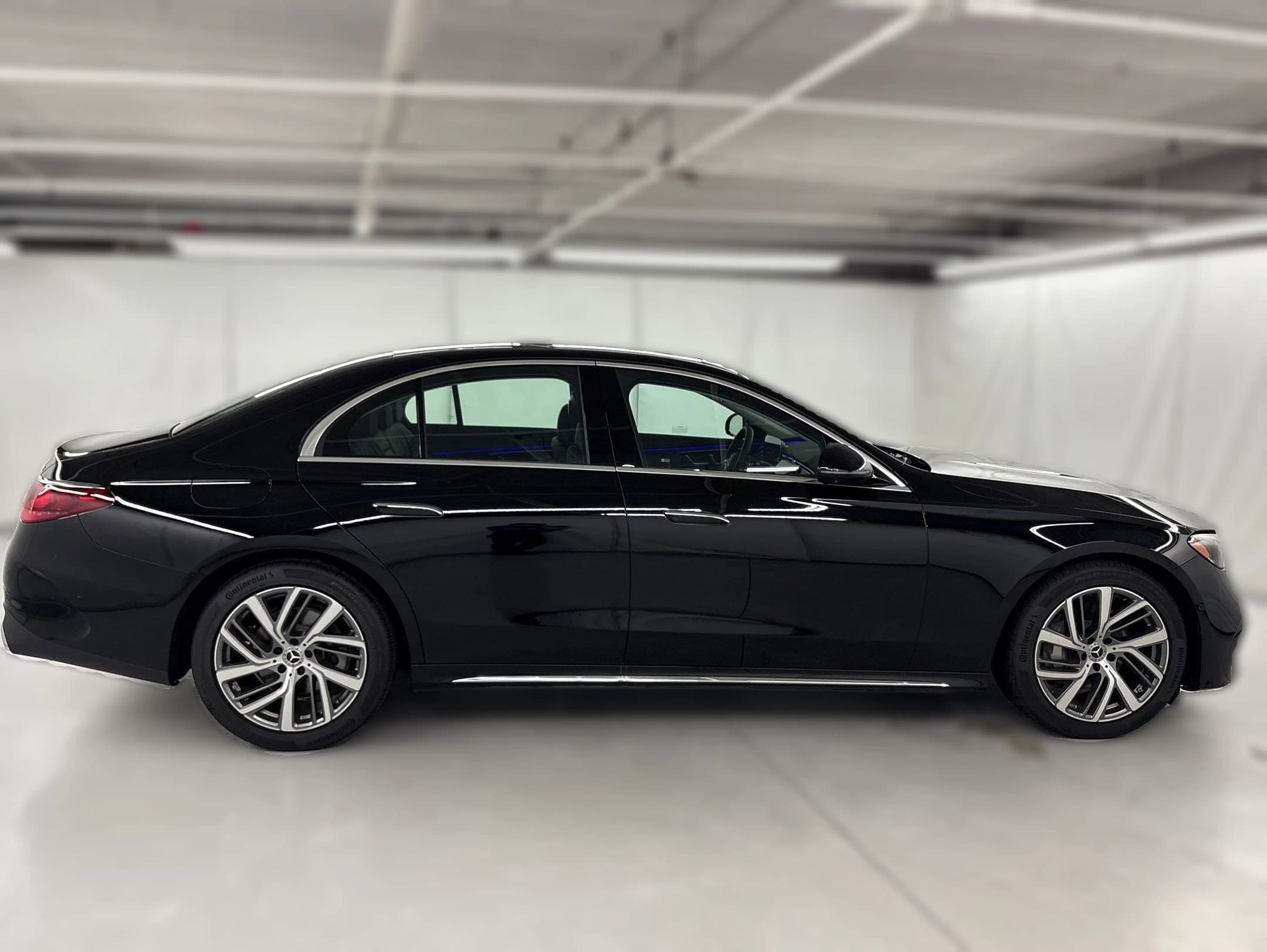 Mercedes-Benz E-Class E 350 4MATIC Sedan 2026 — side view