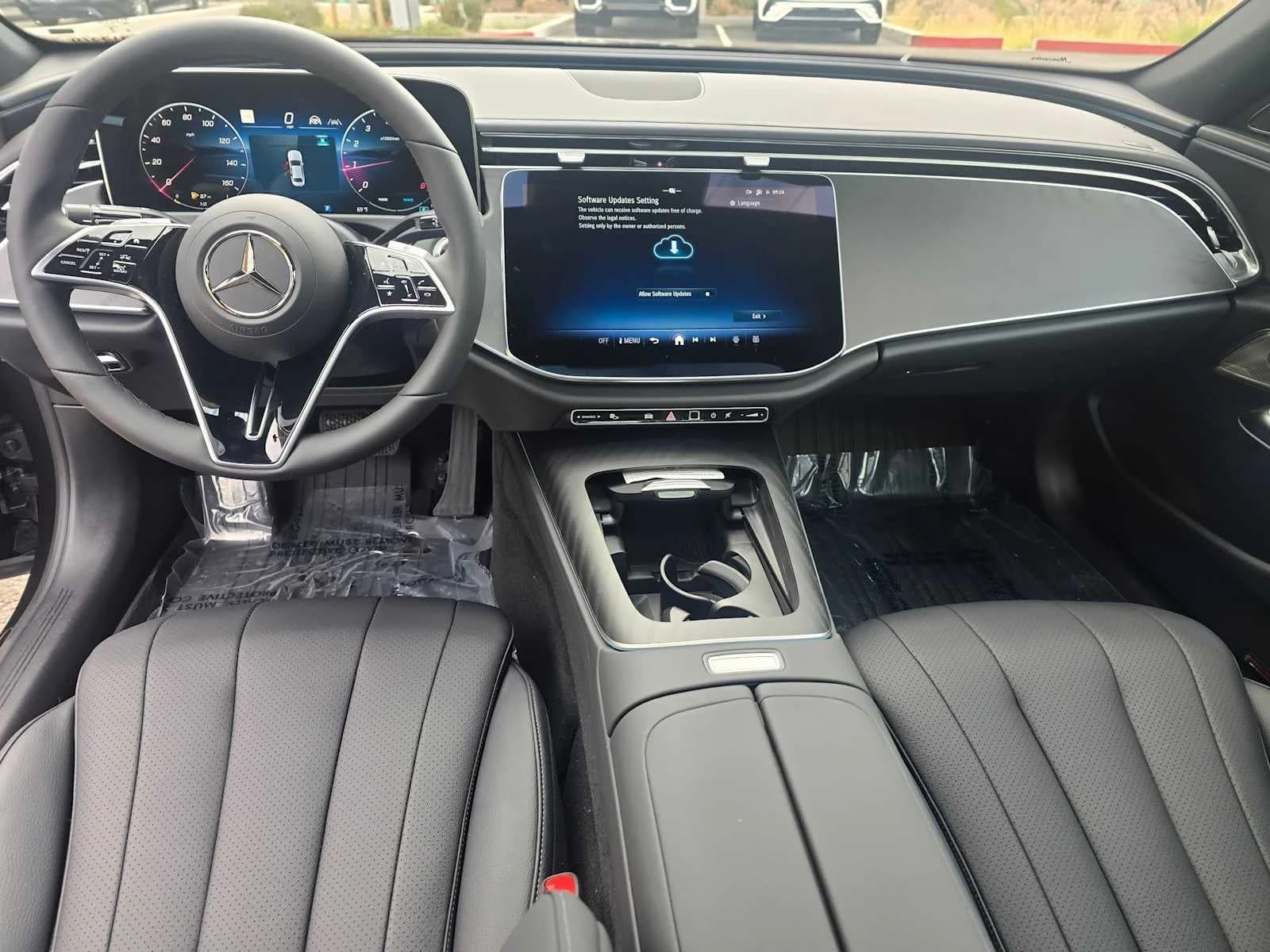 Mercedes-Benz E-Class E 350 4MATIC Sedan 2027 — side view