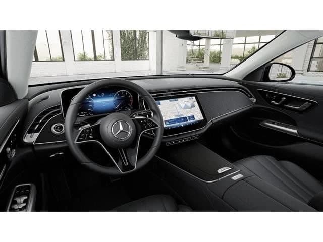 Mercedes-Benz E-Class E 350 4MATIC Sedan 2027 — side view