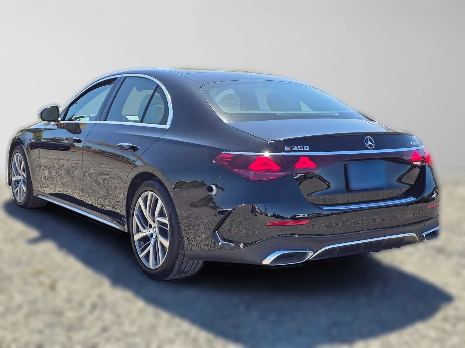 Mercedes-Benz E-Class E 350 4MATIC Sedan 2026 — side view