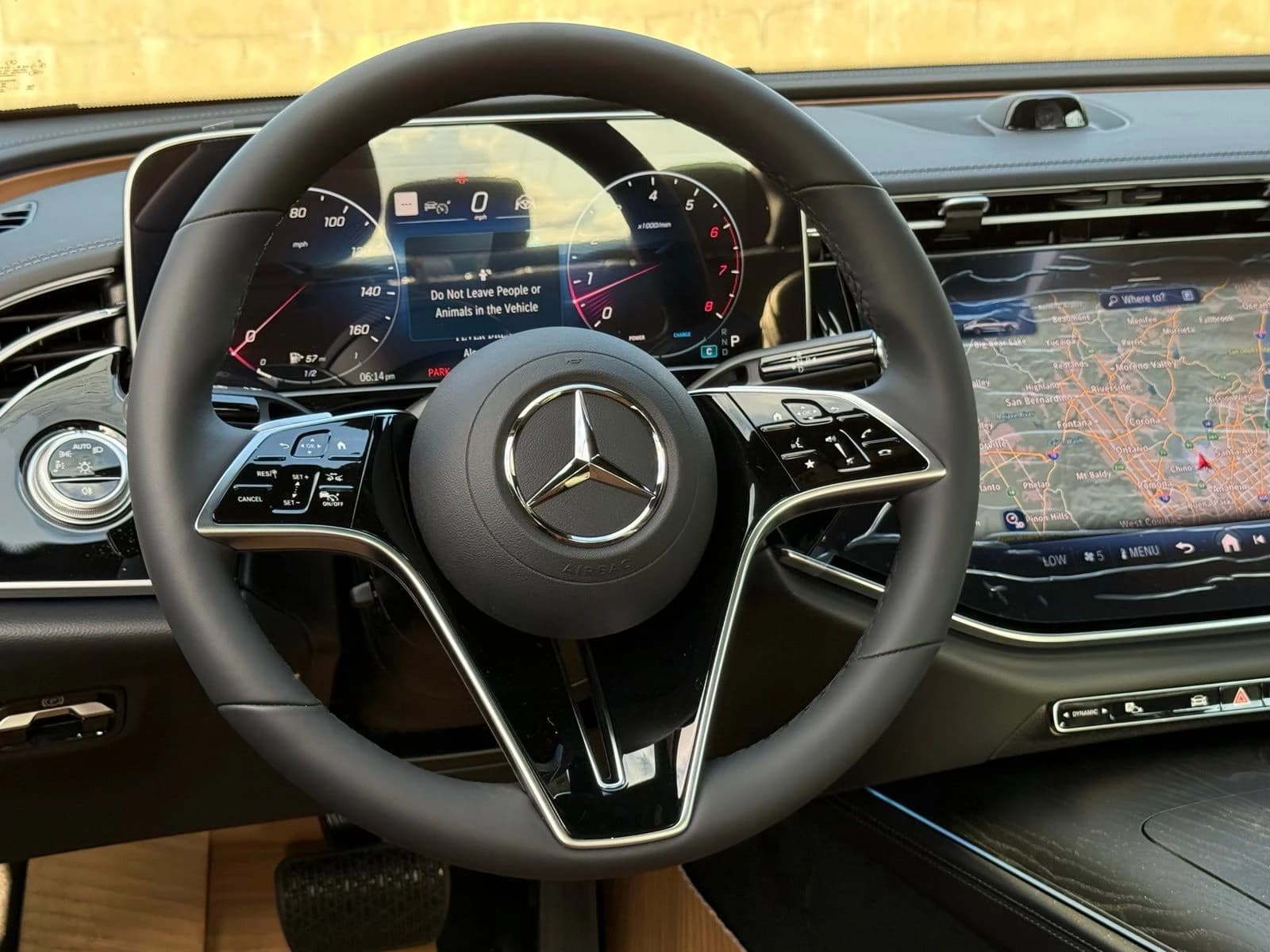 Mercedes-Benz E-Class E 450 4MATIC Sedan 2026 — side view