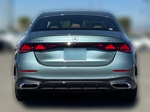 Mercedes-Benz E-Class E 450 4MATIC Sedan 2027 — side view