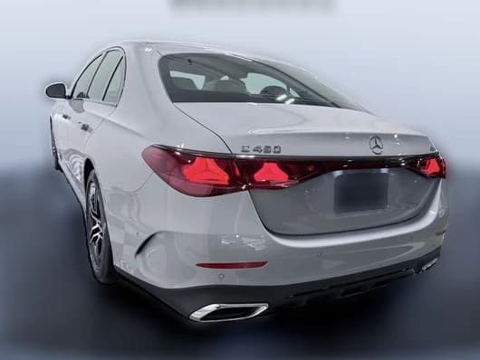 Mercedes-Benz E-Class E 450 4MATIC Sedan 2027 — side view