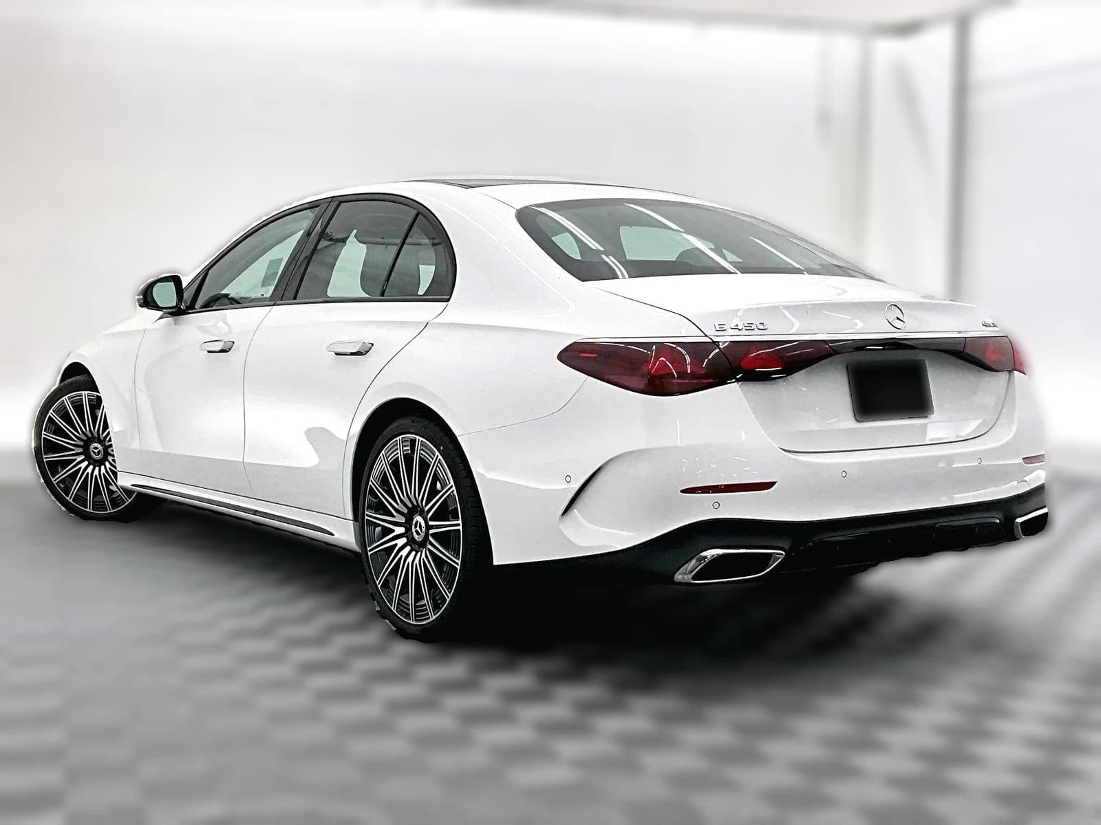 Mercedes-Benz E-Class E 450 4MATIC Sedan 2026 — side view