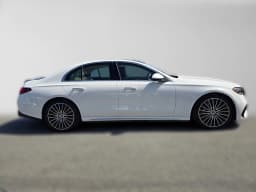 Mercedes-Benz E-Class E 450 4MATIC Sedan 2026 — side view