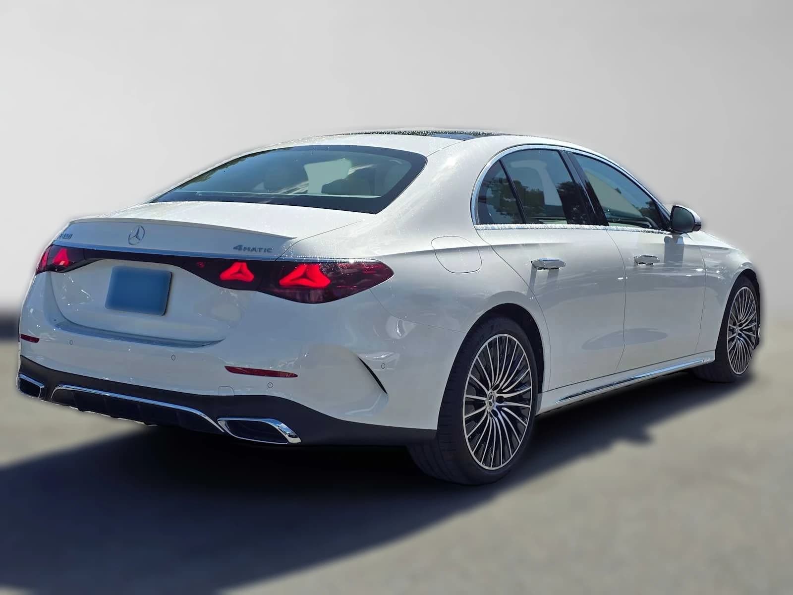 Mercedes-Benz E-Class E 450 4MATIC Sedan 2026 — side view
